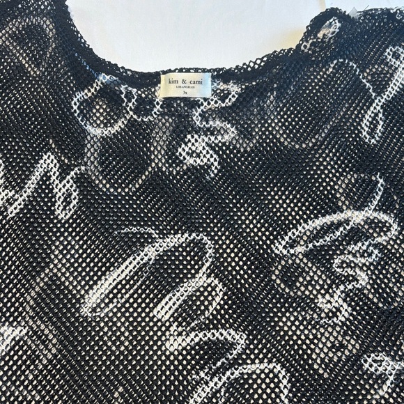 Kim & Cami Black and White Mesh Overlay - Picture 2 of 6